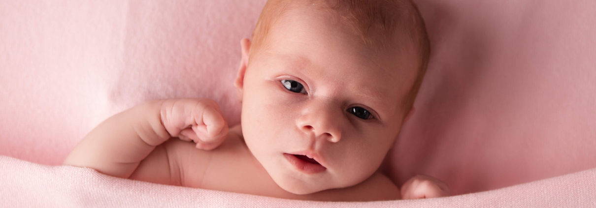 Awake newborn photo